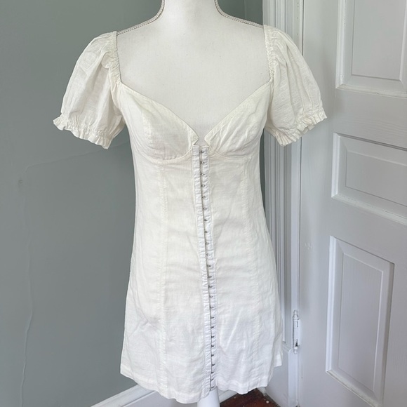 Urban Outfitters Britney Hook & Eye Mini Dress White Cotton Gauzy Size Small - Picture 1 of 5